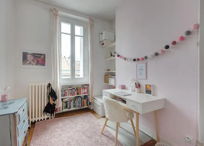 Guestready - Sunny Haven In The Heart Of Feriehus Bordeaux